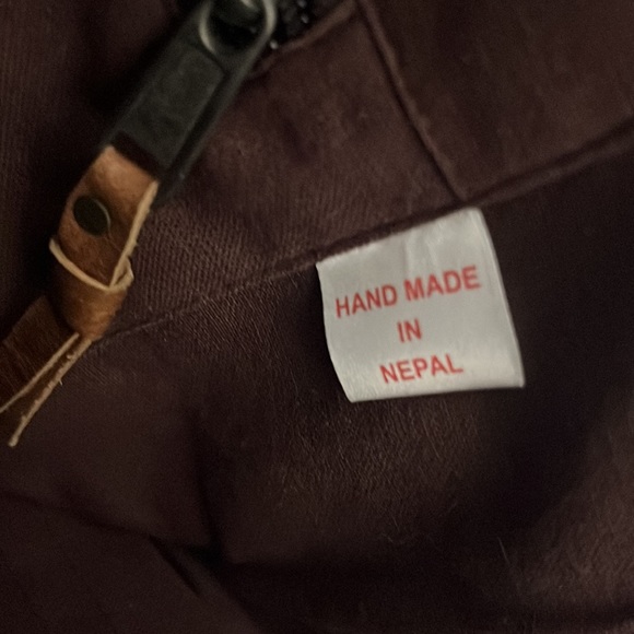 Vintage Addiction | handmade embroidered tote - Picture 5 of 5